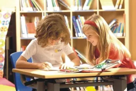 Eintauchen in Fremdsprachen - wenige freie Plätze für Schulanfänger in bilingualer accadis Grundschule Bild: Eintauchen in Fremdsprachen - wenige freie Plätze für Schulanfänger in bilingualer accadis Grundschule