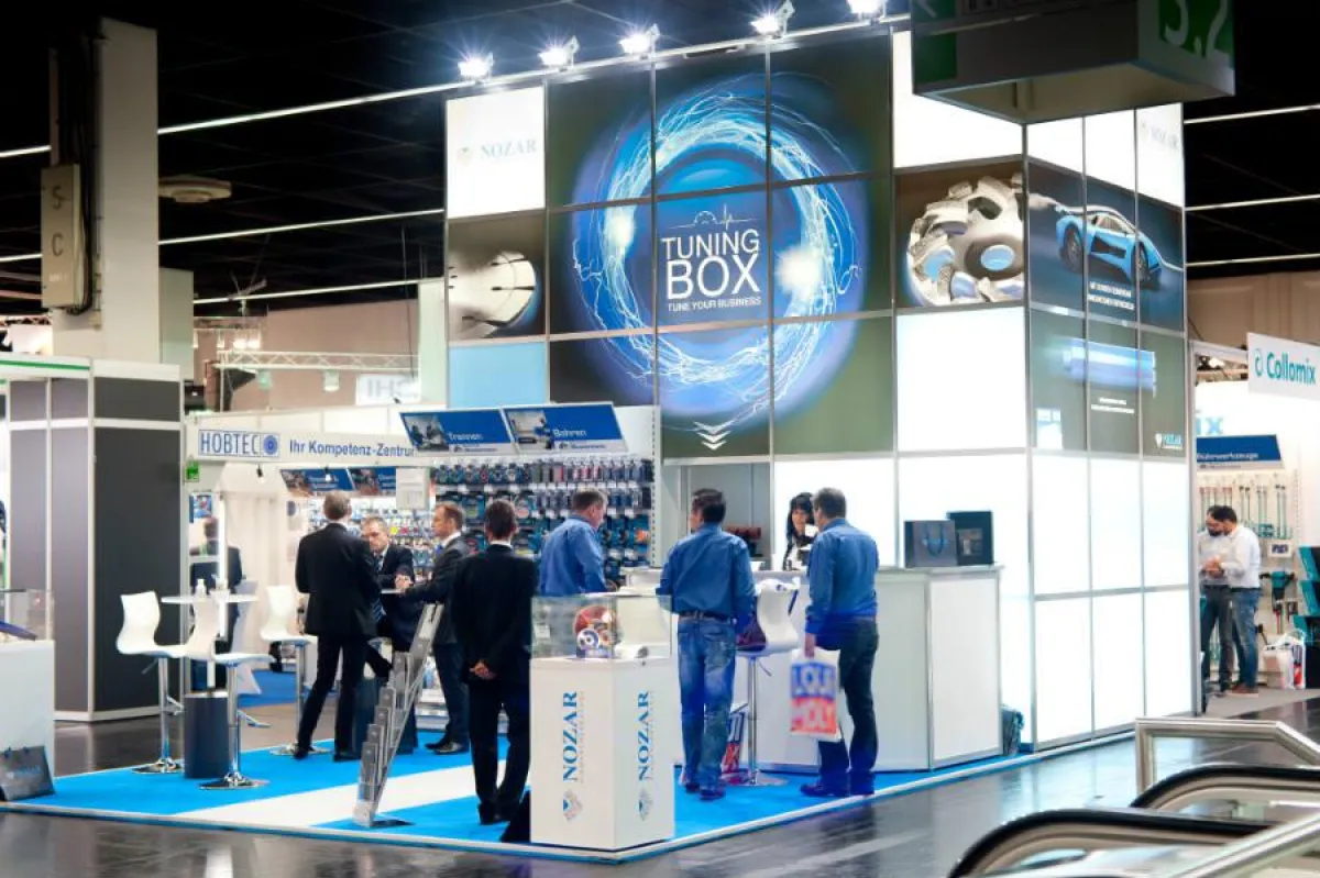 Mit der Tuningbox hat sich Nozar auf dem EUROBAUSTOFF FORUM gewissermaßen selbst überholt.