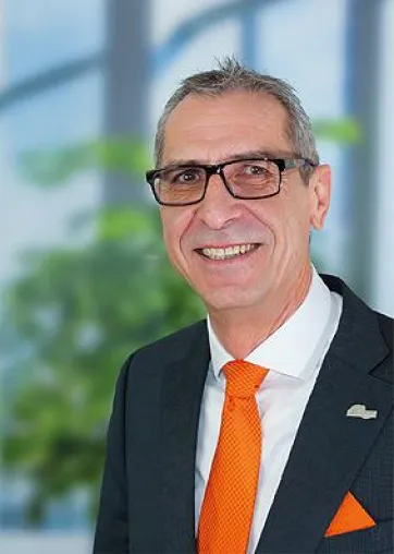 Bild: Neue Tarife ermöglichen Grenzgängern hundertprozentige Absicherung des Zahnersatzes