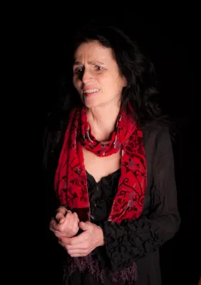 Bild: Beate Sarrazin inszeniert "Anna Karenina". Nach Leo Tolstoi