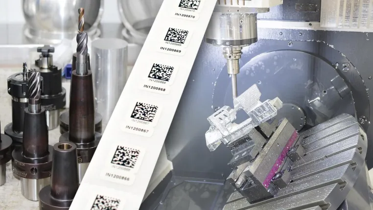 Bild: Widerstandsfähige Etiketten aus der Medizintechnik helfen bei der smarten Werkzeugkennzeichnung