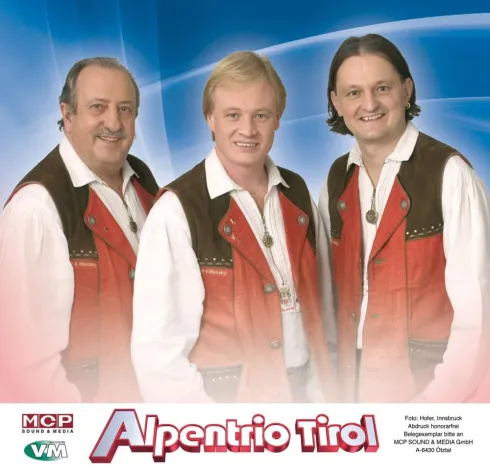 Bild: Das Alpentrio Tirol präsentiert sein neues Schlagerfestival