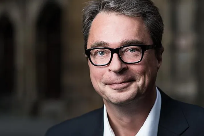 Bild: Was tun, wenn die Steuerfahndung vor der Tür steht?