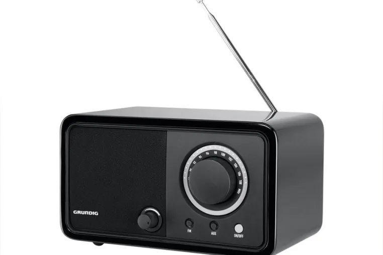 Grundig TR 1200 - innovative Radiotechnik trifft auf Retro-Design Bild: Grundig TR 1200 - innovative Radiotechnik trifft auf Retro-Design