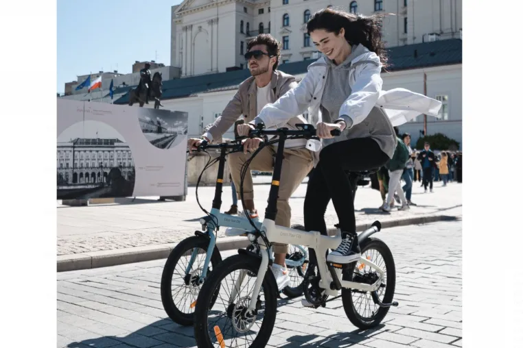 Bild: ADO Air 20 Faltrad Elektrofahrrad: Ihr ultimativer urbaner Kolibrix