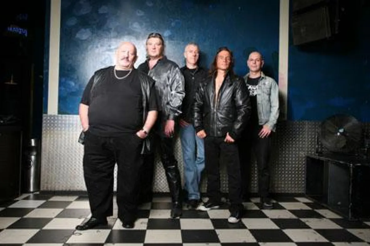 Rocken den Niederrhein (v.l.n.r.): Jürgen Zeltinger, T.S. Crusoe, Robbie Vondenhoff, Stephan Neumeier, Volker Voigt