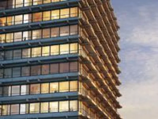 Bild: Fertigstellung des Olympia-Tower München erfolgt plan-mäßig Ende Juni 2013