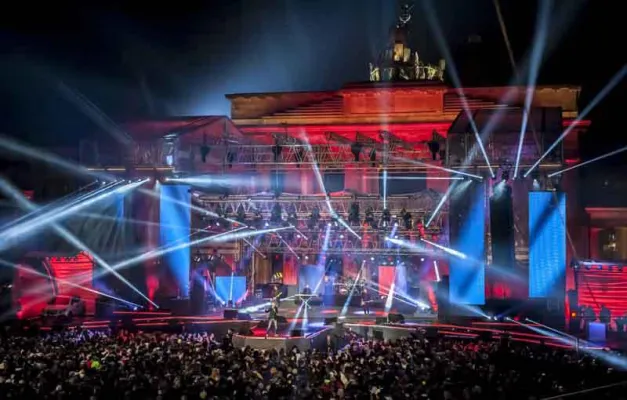 Bild: ROBE illuminiert spektakulären Jahresausklang in Berlin