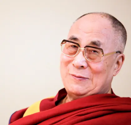 Bild: Die Deutsche Buddhistische Union gratuliert Seiner Heiligkeit dem XIV. Dalai Lama zum 90. Geburtstag
