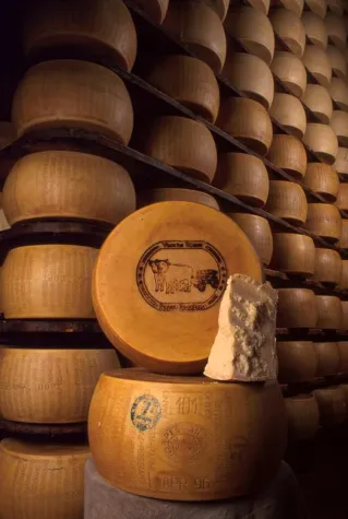 Bild: Weltweite Parmigiano Reggiano Aktion wird von Sternekoch Carmelo Greco unterstützt