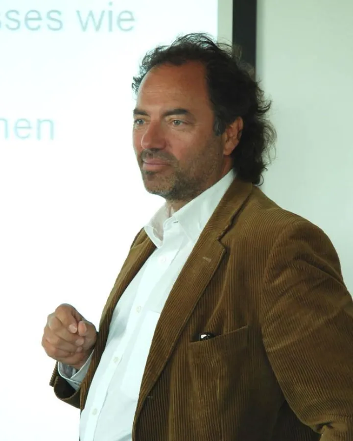 Dozent Dr. Hansjörg Zimmermann will die MFM zum Vorreiter der Lehre 2.0 machen.