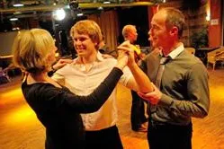 Kostenlos Tanzen in Tanzschule Hamburg Bild: Kostenlos Tanzen in Tanzschule Hamburg