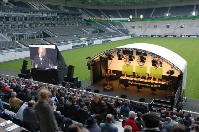 Bild: rentec realisierte Hauptversammlung beim Bundesligisten Borussia Mönchengladbach