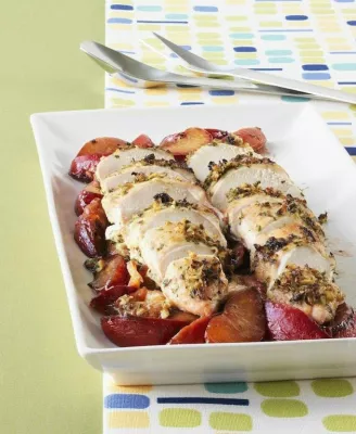 Pflaume und Zwetschge: Frisch gepflücktes Duo Bild: Pflaume und Zwetschge: Frisch gepflücktes Duo