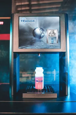 Bild: Mit WES Electronic ins Fitnessstudio: Mineralgetränke über Touchmonitor mischen lassen 