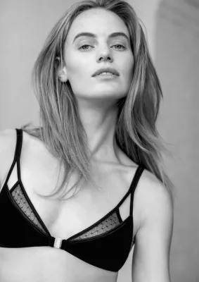 Lingerie für kleine Brüste – AIKYOU wird fünf! Bild: Lingerie für kleine Brüste – AIKYOU wird fünf!