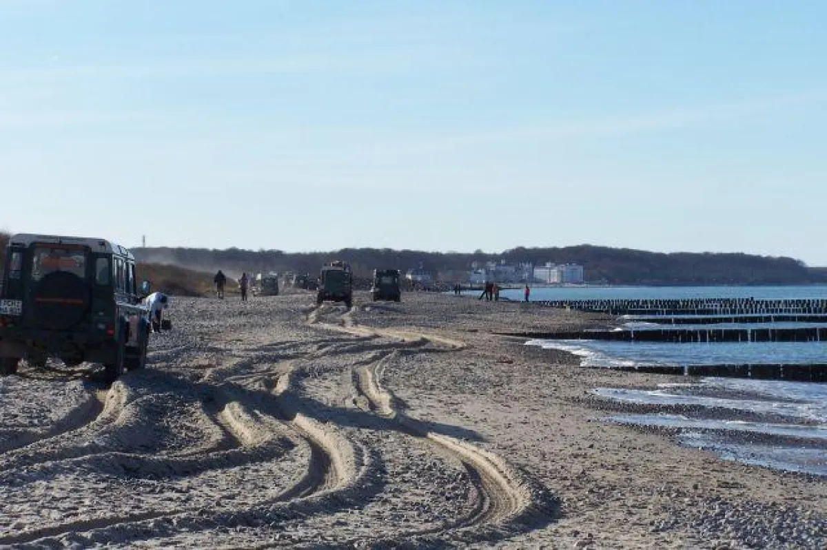 Land Rover vor Heiligendamm