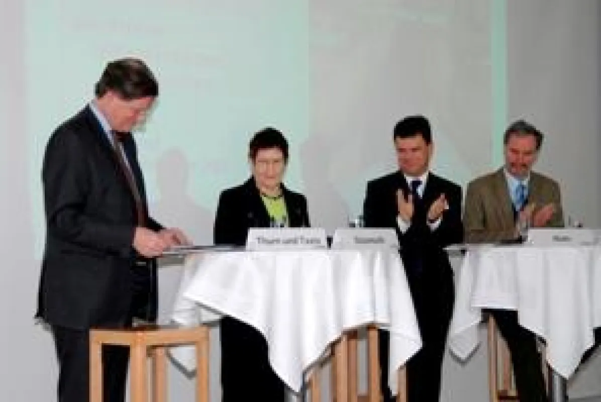 Podiumsdiskussion „Ethik im Gesundheitswesen – Luxus oder Notwendigkeit?“ - V.l.n.r.: Karl Ferdinand von Thurn und Taxis, Prof. Dr. Rita Süssmuth, Prof. Dr. Giovanni Maio, Dr. Rolf Schumacher.
