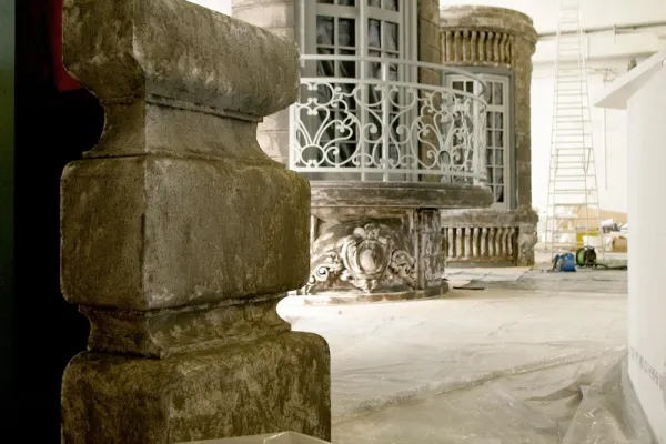 Bild: Manon Lescaut – Die hertzer GmbH baut das Bühnenbild für die Osterfestspiele in Baden-Baden