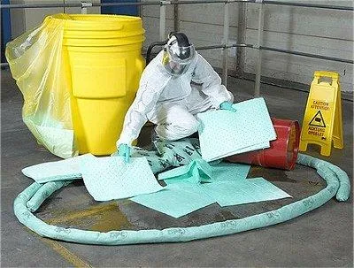 Bild: Ölbindemittel, Bindemittel für Chemikalien und gefährliche Fluide von MAKRO IDENT