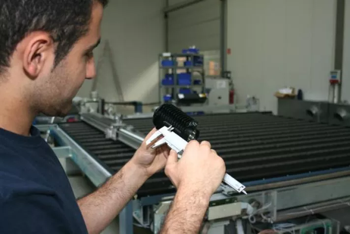 Mehrfachkontrolle durch 6-Augen-Prinzip Bild: Mehrfachkontrolle durch 6-Augen-Prinzip