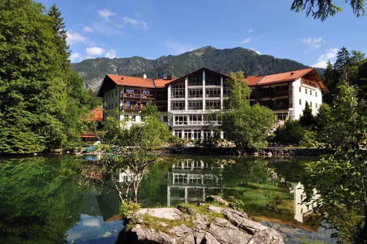 Hotel am Badersee: Umfangreiche Modernisierungsmaßnahmen in Millionenhöhe Bild: Hotel am Badersee: Umfangreiche Modernisierungsmaßnahmen in Millionenhöhe