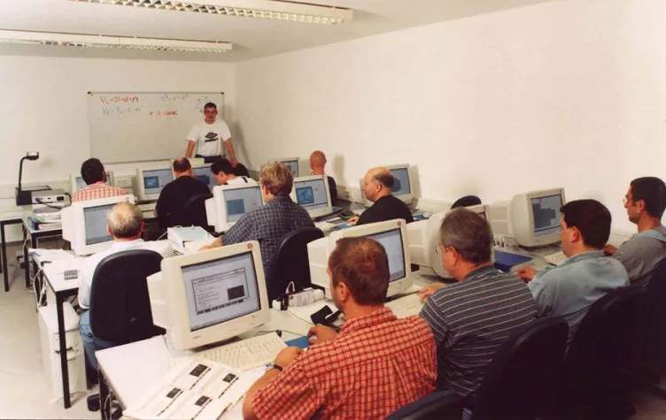 Bild: CNC Fachkräfte – nach wie vor optimale Berufsperspektiven.