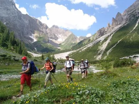 Bild: Singlereisen.de:Alpenüberquerung nur für Singles & Alleinreisende - Ein außergewöhnlicher Single-Urlaub