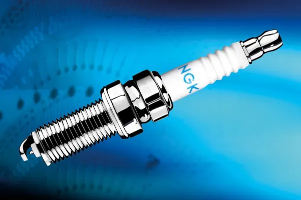 Bild: NGK Spark Plug Europe ist exklusiver Zündkerzenlieferant für neue Bifuel-Motoren von Fiat