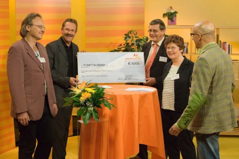sonnenklar.TV spendet 5.000 Euro für Kinder- und Jugendprojekte Bild: sonnenklar.TV spendet 5.000 Euro für Kinder- und Jugendprojekte
