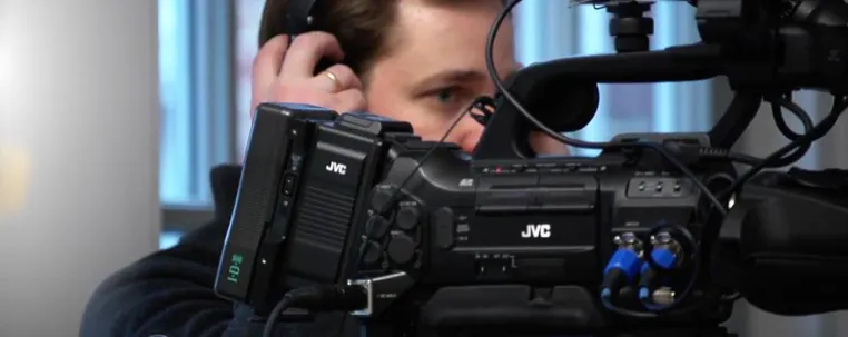 Bild: Corporate Videos selbst produzieren: Dr. Guido Vogt und Sven Brencher bieten Workshop für Videojournalisten an