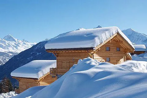Ferienhaus-Urlaub im Schnee 2014-2015 mit Alpenchalets Bild: Ferienhaus-Urlaub im Schnee 2014-2015 mit Alpenchalets