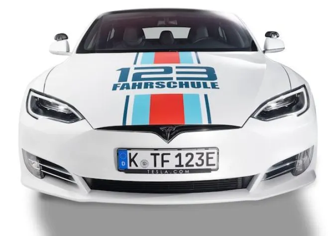 Bild: Digitaler Wandel: Eine Fahrschule im Aufbruch