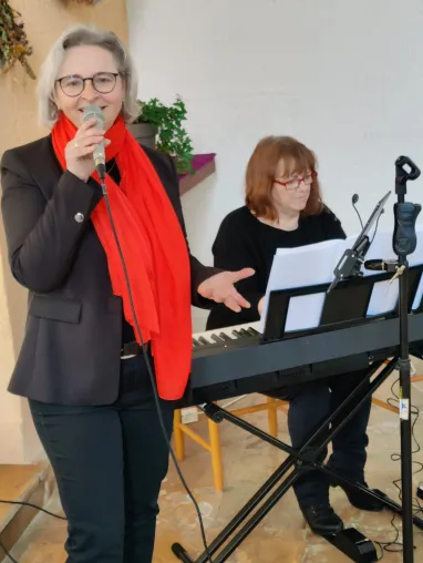 Gefühlvoller Gesang trifft virtuoses Piano: Neues Duo-Angebot von Petra Erner und Angelika Lutz-Fischer Bild: Gefühlvoller Gesang trifft virtuoses Piano: Neues Duo-Angebot von Petra Erner und Angelika Lutz-Fischer