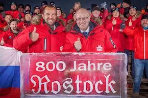 Bild: 15. Eiswelt Rövershagen: Europas größte Eisfigurenausstellung feiert 800 Jahre Rostock