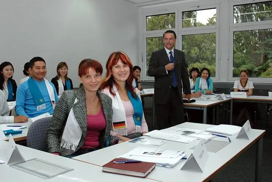 Wirtschaftsakademie startet Managerfortbildung für Kasachstan Bild: Wirtschaftsakademie startet Managerfortbildung für Kasachstan