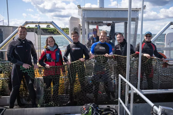 "Protect the Ocean" jetzt auch in der Ostsee: Oceanwell unterstützt Bergung von Geisternetzen Bild: "Protect the Ocean" jetzt auch in der Ostsee: Oceanwell unterstützt Bergung von Geisternetzen