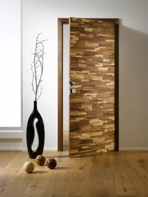 Die Tür als Skulptur Bild: Die Tür als Skulptur