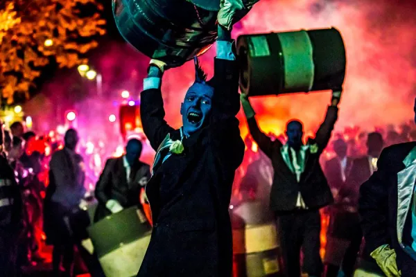 FLURSTÜCKE 019 - Internationales Festival für Theater, Tanz, Film und Performance Bild: FLURSTÜCKE 019 - Internationales Festival für Theater, Tanz, Film und Performance