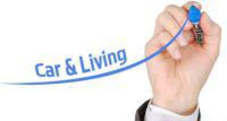 Bild: GAV Versicherungs-AG, so sieht Erfolg heute aus: CAR & LIVING