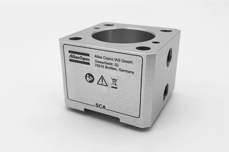 Faserlaser vs. CO2-Laser - Verschiedene Laser zum Beschriften von Metall im Vergleich Bild: Faserlaser vs. CO2-Laser - Verschiedene Laser zum Beschriften von Metall im Vergleich