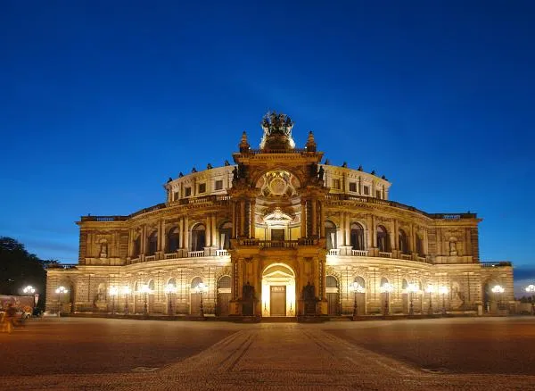 Bild: Die besten Bewertungen gibt’s für die Hotels in Dresden, Venedig und Florenz