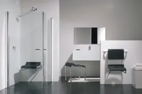Bild: Sicher und komfortabel duschen – Mehr Halt durch neues Sitzsystem