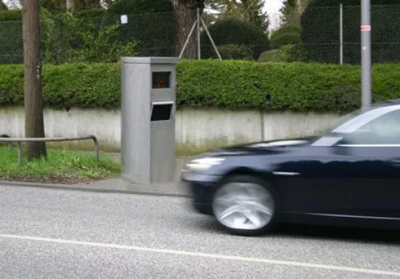 Bild: VITRONIC gewinnt Ausschreibung in Estland: Auftrag über zehn Systeme zur Geschwindigkeitsmessung