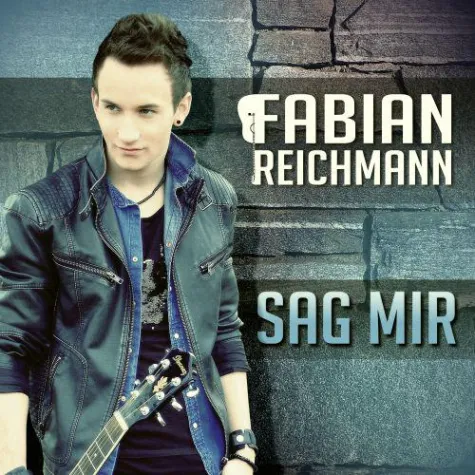 Bild: FABIAN REICHMANN mit seiner Debütsingle SAG MIR (ab 17. Mai)
