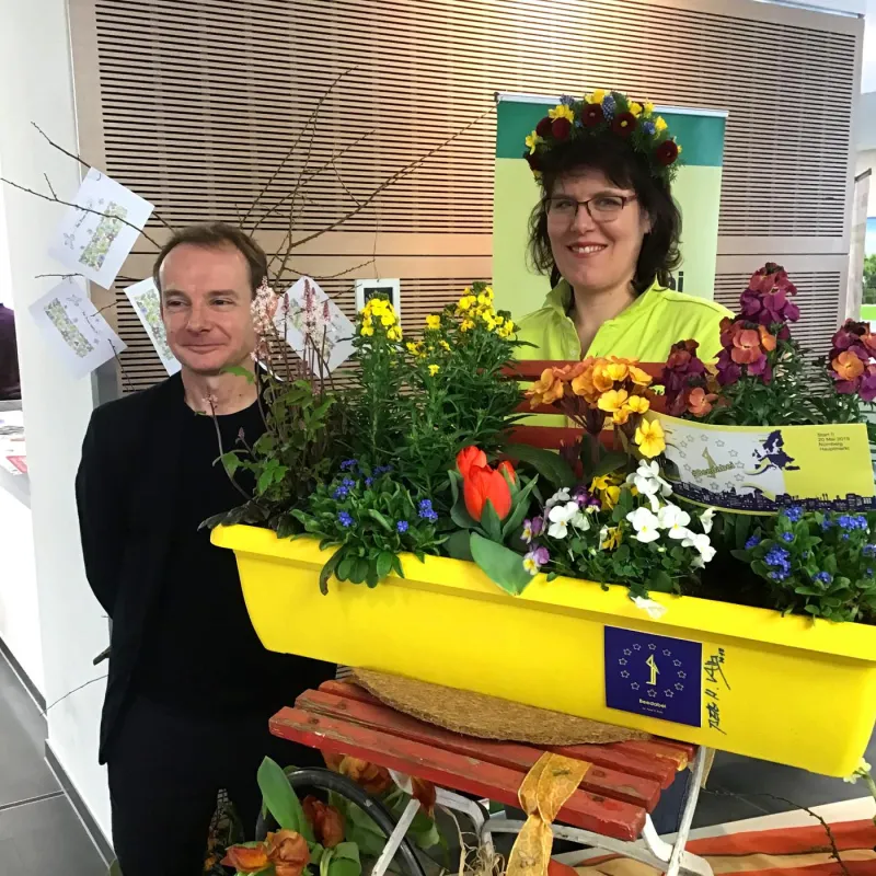 Links David Lacroix, Stadt Paris, rechts Petra Gammanick, Gärtnerei Gammanick