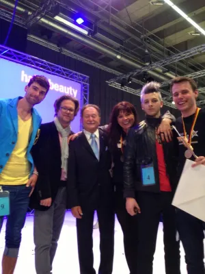 Dominik Busch: Meister-Coach bei Deutschen Friseurmeisterschaften 2013 Bild: Dominik Busch: Meister-Coach bei Deutschen Friseurmeisterschaften 2013