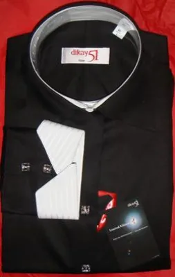 Bild: Modeteam24 expandiert mit Masshemden - Jetzt neu - made with CHRISTALLED TM - Swarowski Elements