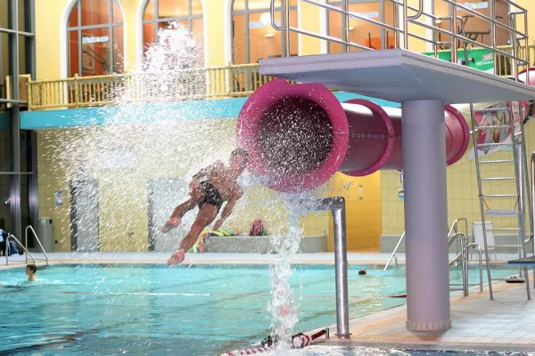 Bild: AquaMagis erfolgreichster RUHR.TOPCARD-Partner aus dem Sauerland