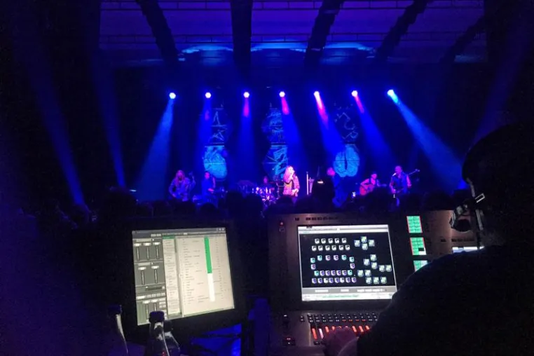Silly mit Clarity auf „Wutfänger“-Tour 2016 Bild: Silly mit Clarity auf „Wutfänger“-Tour 2016